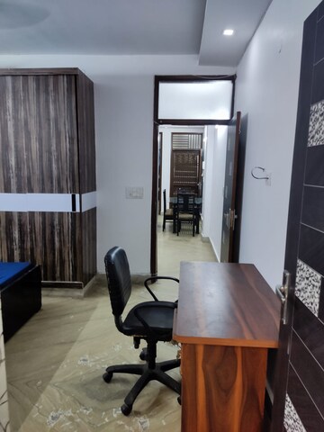 Master Bedroom in 2 BHK Builder Floor at Subhash Nagar – for Rent