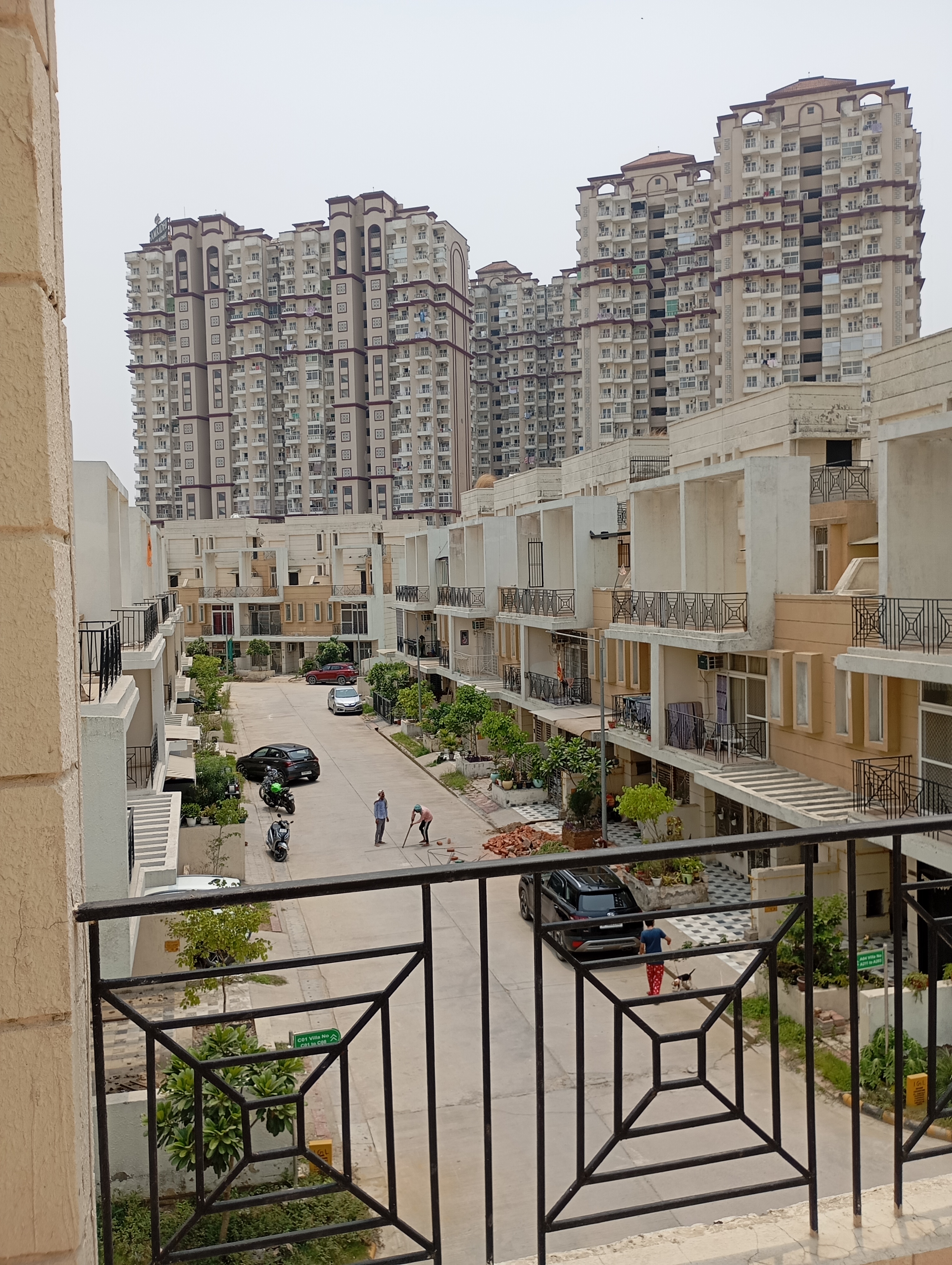 4 BHK + Pooja Room,Servant Room,Study Room 2450 Sq.Ft. Villa in Amrapali Dream Valley