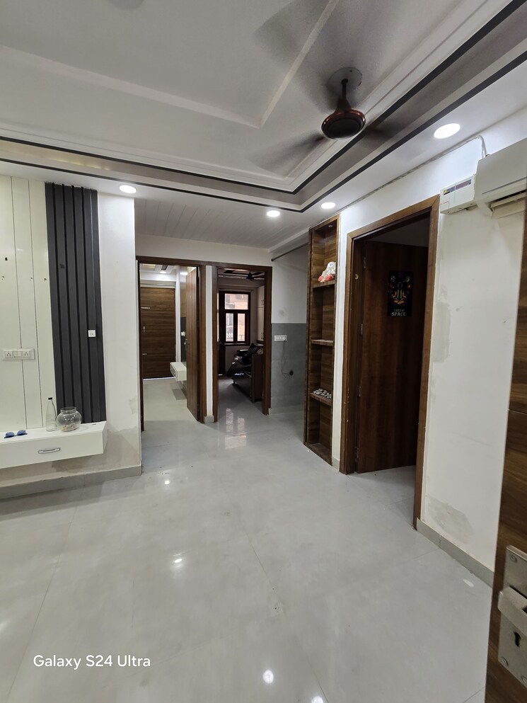 Kitchen, dwarka mor 2 Bedroom 90 Sq.Yd. Builder Floor In Dwarka Mor Delhi 8811141