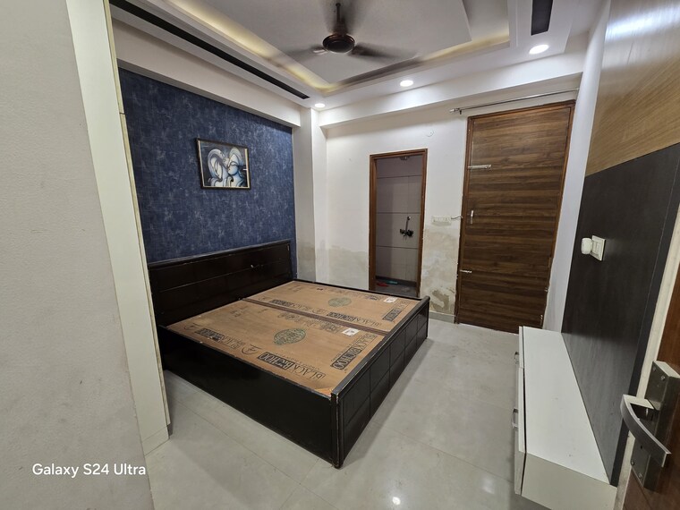 Master Bedroom, dwarka mor 2 Bedroom 90 Sq.Yd. Builder Floor In Dwarka Mor Delhi 8811141
