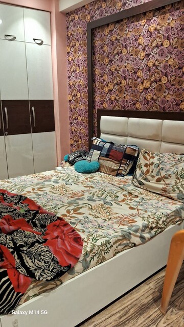 Bedroom in 3.5 BHK Apartment at Paramount Floraville, Sector 137 – for Rent