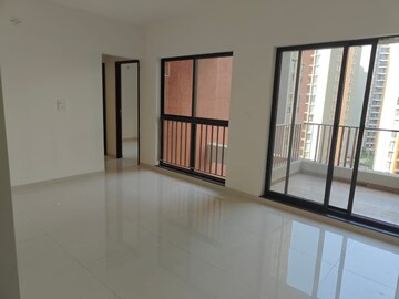 Room in 2 BHK Apartment at Shapoorji Pallonji Joyville Hinjewadi, Hinjewadi – for Rent