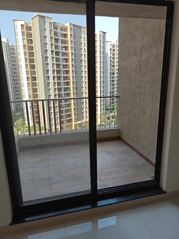 Room in 2 BHK Apartment at Shapoorji Pallonji Joyville Hinjewadi, Hinjewadi – for Rent