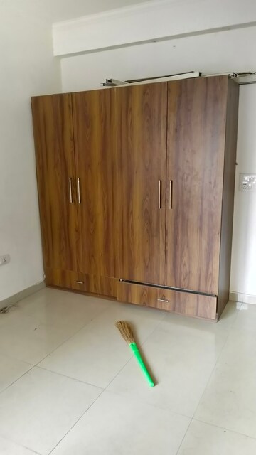 Furnished Amenities in 3 BHK Apartment at Ramprastha Awho, Sector 95 – for Rent