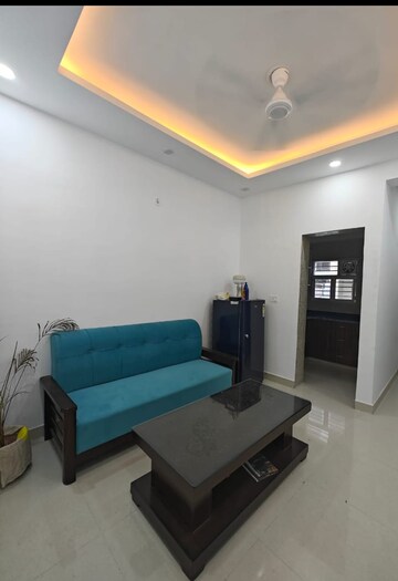 Living Room in 1 BHK Builder Floor at Sushant Lok 3, Sector 57 – for Rent