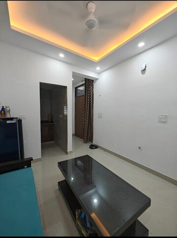 Furnished Amenities in 1 BHK Builder Floor at Sushant Lok 3, Sector 57 – for Rent