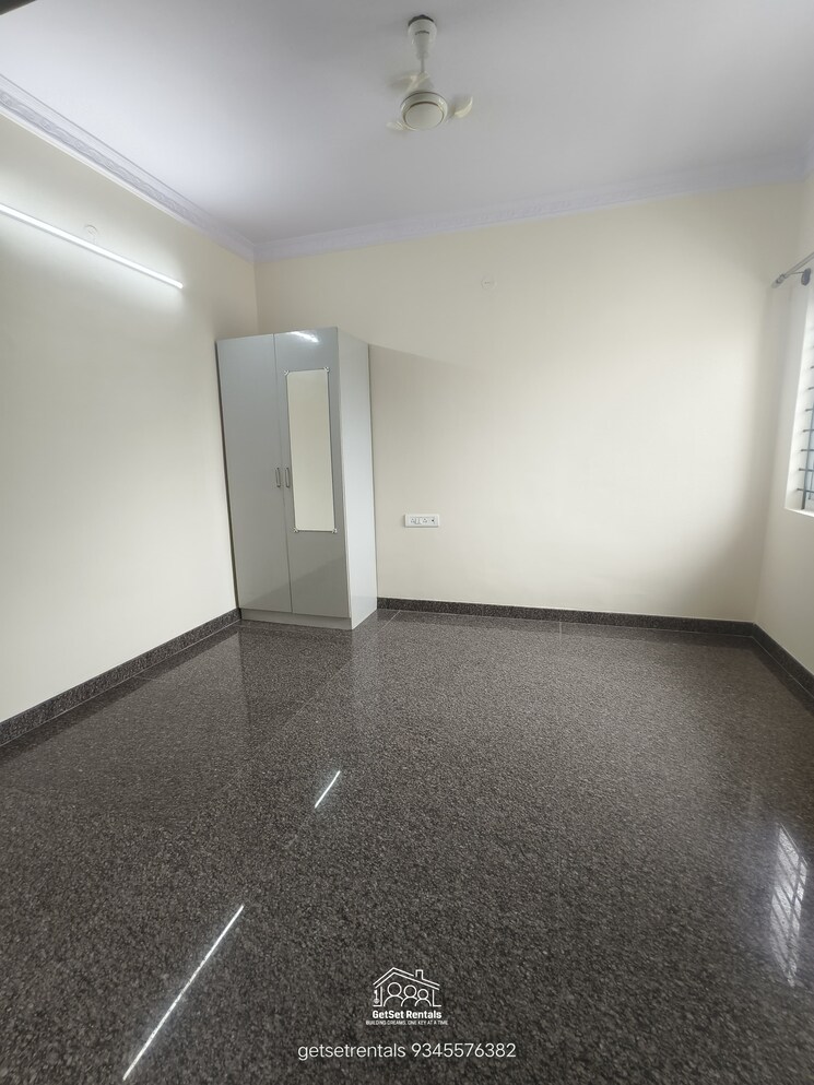 Room, iti layout 1 RK 350 Sq.Ft. Builder Floor In Iti Layout Bangalore 8811237