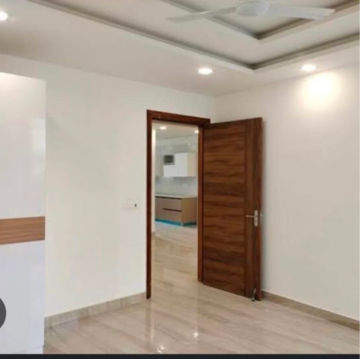 Room in 4 BHK Apartment at Bptp Park Floors ii, Sector 76 – for Sale