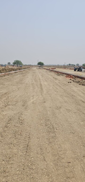  Plot For Sale in Chunar