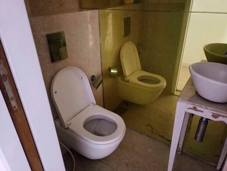 Bathroom, lodha-evoq 4 Bedroom 2005 Sq.Ft. Apartment In Wadala Mumbai 8811271