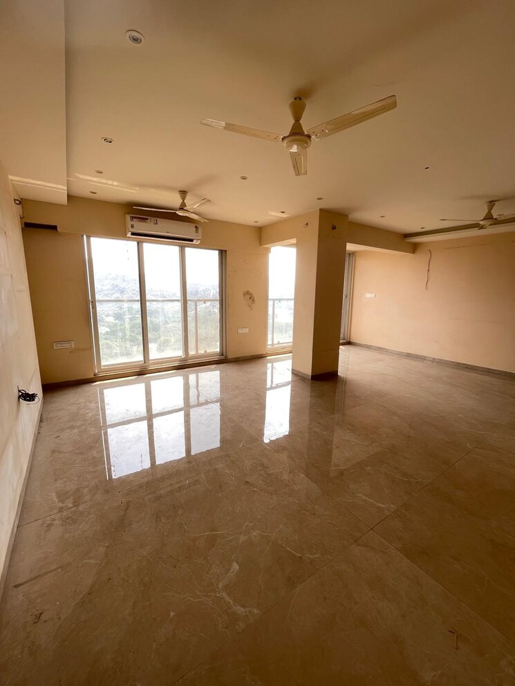 Living Room, yash-signature 3 Bedroom 1690 Sq.Ft. Apartment In Chembur Mumbai 8811278