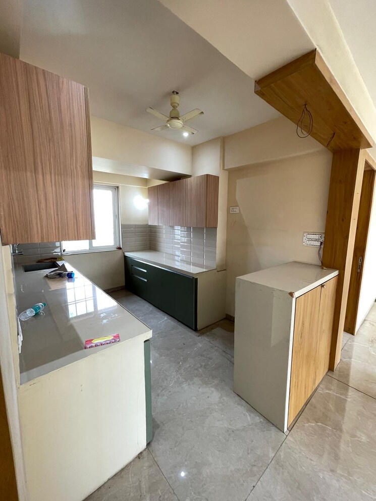 Kitchen, yash-signature 3 Bedroom 1690 Sq.Ft. Apartment In Chembur Mumbai 8811278