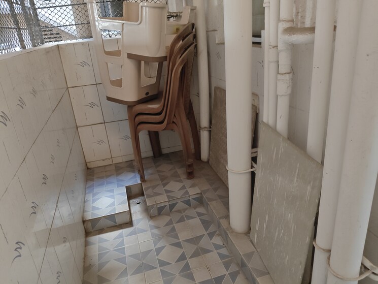Bathroom, vasant-mandar-chs 1 Bedroom 565 Sq.Ft. Apartment In Vasant Vihar Thane 8811316