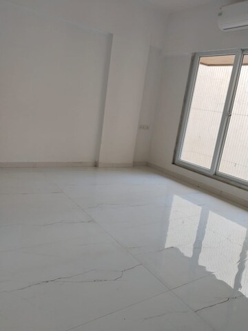 Bedroom in 2 BHK Apartment at Swastik Park, Chembur – for Rent