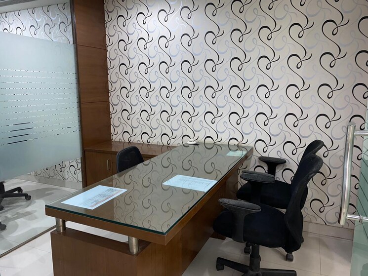Team Area, wave-one Commercial Office Space 996 Sq.Ft. In Sector 18 Noida 8811329