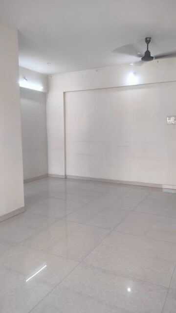 Room in 3 BHK Apartment at Jawahar Nagar CHS Goregaon, Goregaon West – for Sale