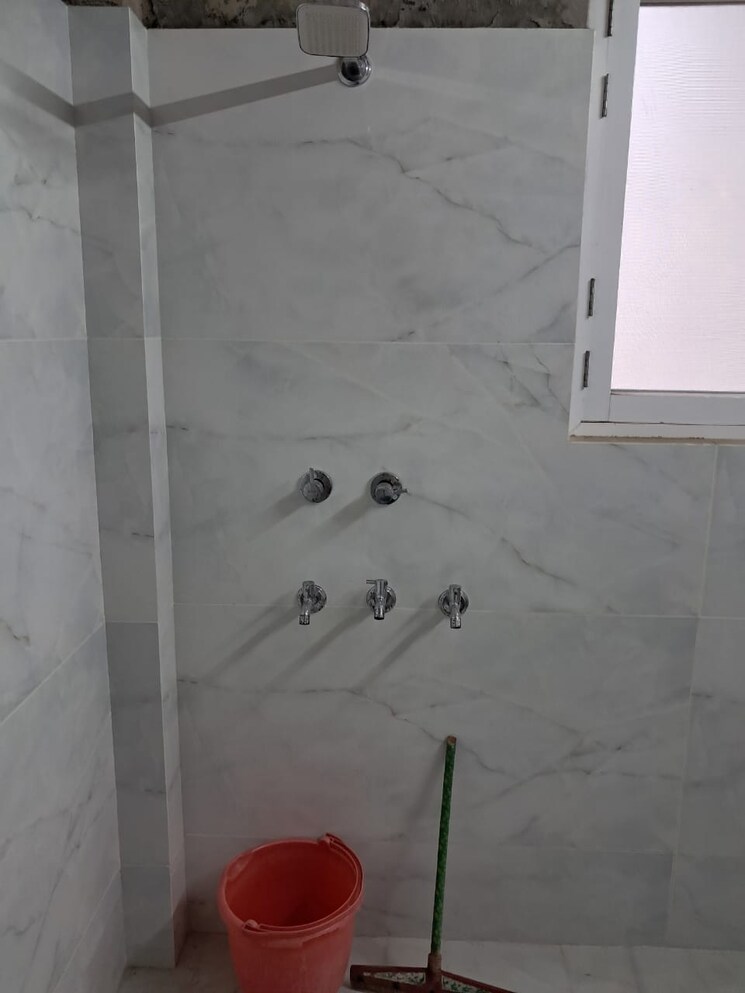 Bathroom, sector 41 3 Bedroom 1016 Sq.Ft. Villa In Sector 41 Noida 8811319
