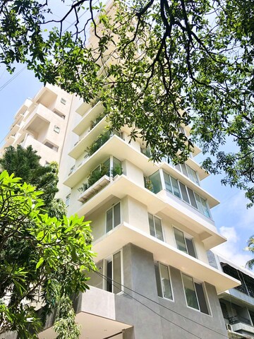 5 BHK Apartment – Exterior View View at Khar West - for Rent