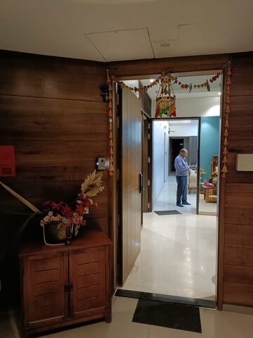 Furnished Amenities in 4 BHK Apartment at The Spires, Aundh – for Rent