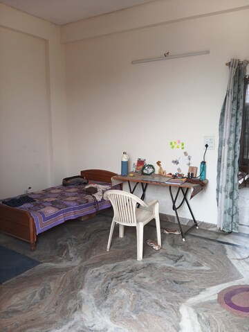 Bedroom in 3 BHK Villa at Sector 41 – for Rent