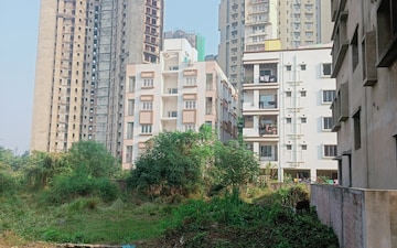 Plot For Sale in New Town