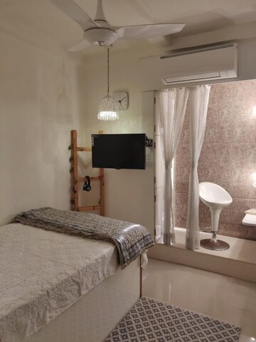 Living Room in 2 BHK Apartment at Imperial Heights Phase 2, Goregaon West – for Sale