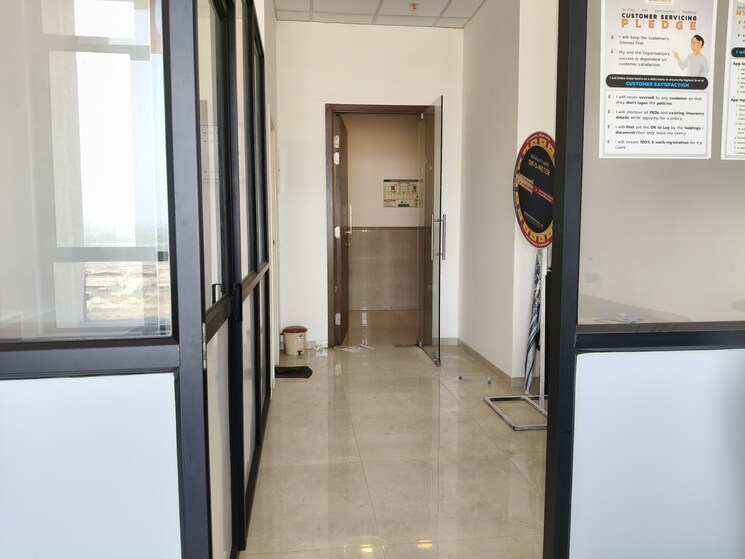 undefined, hiranandani-solus Commercial Office Space in IT/SEZ 400 Sq.Ft. In Ghodbunder Road Thane 8811414