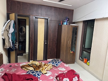 Bedroom in 2 BHK Apartment at Sai Simran Tower, Chembur – for Rent