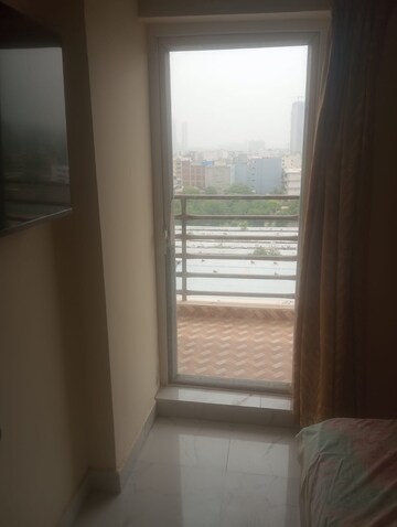 Room in 1 BHK Apartment at Pivotal Paradise, Sector 62 – for Rent
