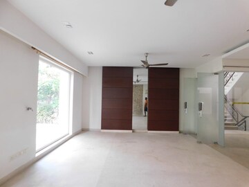 Room in 1.5 BHK Apartment at SR 73 Avenue, Sector 73 – for Rent