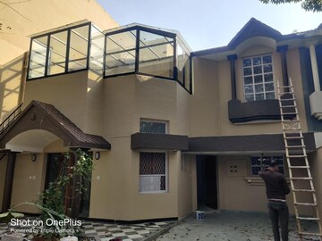 3 BHK Villa – Exterior View View at Sector 43 - for Rent
