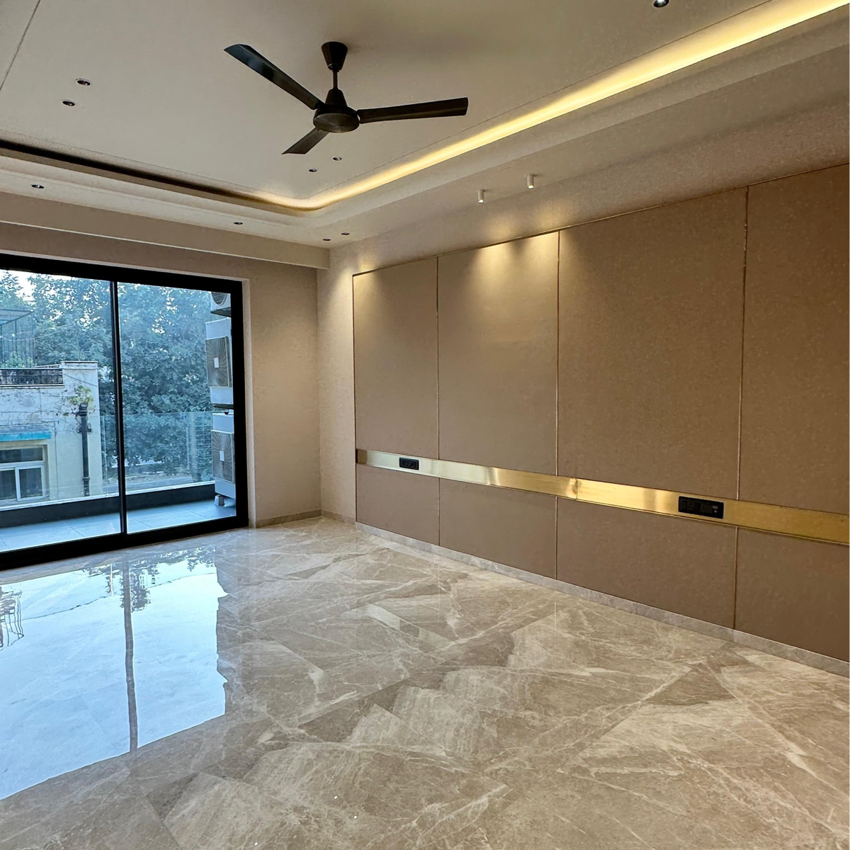 4 BHK + Servant Room Builder Floor For Sale in New Rajinder Nagar 