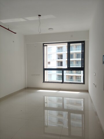 2 BHK Apartment For Rent in Sunteck Avenue 2, Goregaon West