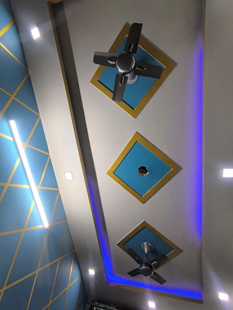 undefined, govindpuri 3 Bedroom 1000 Sq.Ft. Builder Floor In Govindpuri Delhi 8811468