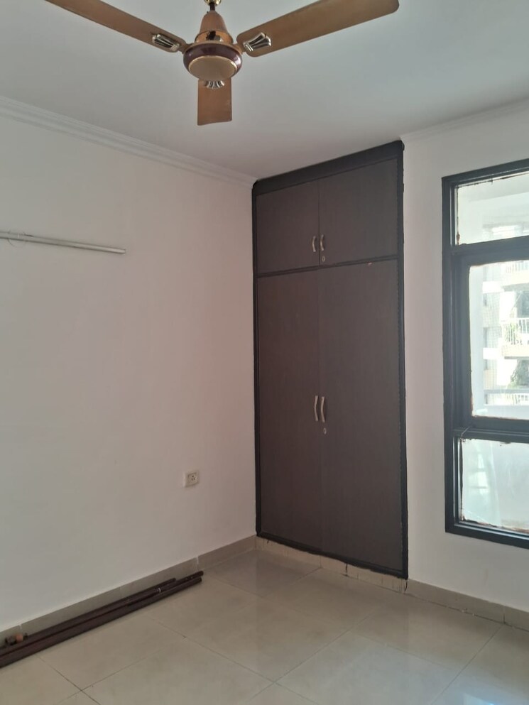 Room, mapsko-krishna-apra-gardens 3 Bedroom 1698 Sq.Ft. Apartment In Vaibhav Khand Ghaziabad 8811460