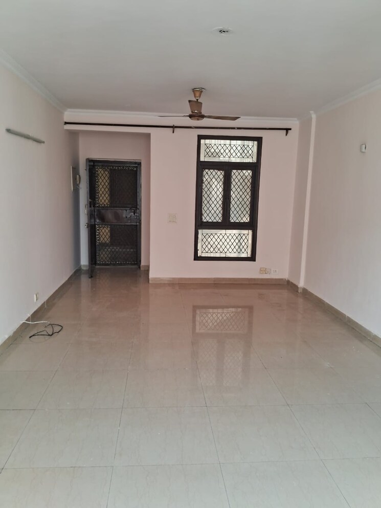 Room, mapsko-krishna-apra-gardens 3 Bedroom 1698 Sq.Ft. Apartment In Vaibhav Khand Ghaziabad 8811460