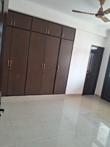 Bathroom in 3 BHK Apartment at Mapsko Krishna Apra Gardens, Vaibhav Khand – for Sale