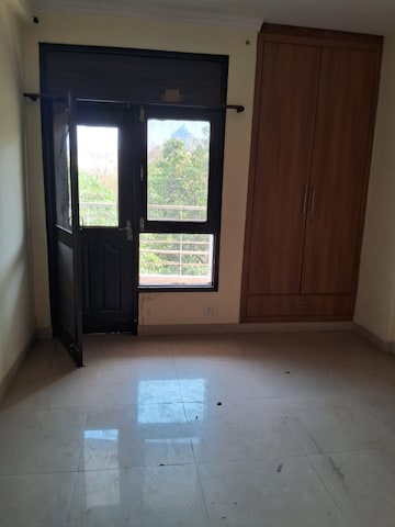 Room in 3 BHK Apartment at Mapsko Krishna Apra Gardens, Vaibhav Khand – for Sale