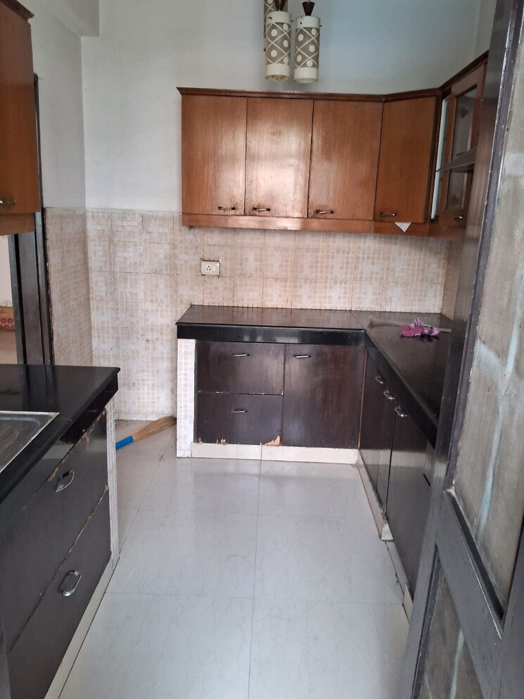 Kitchen, mapsko-krishna-apra-gardens 3 Bedroom 1698 Sq.Ft. Apartment In Vaibhav Khand Ghaziabad 8811460