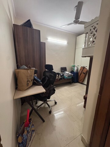Living Room in 1.5 BHK Independent House at Sushant Lok I – for Rent
