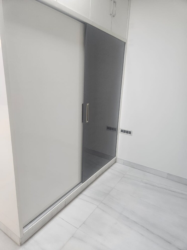 Room, pitampura 3 Bedroom 1350 Sq.Ft. Builder Floor In Pitampura Delhi 8811470