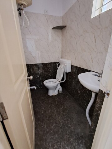 Master Bedroom in 1 BHK Builder Floor at Btm Layout Stage 2 – for Rent