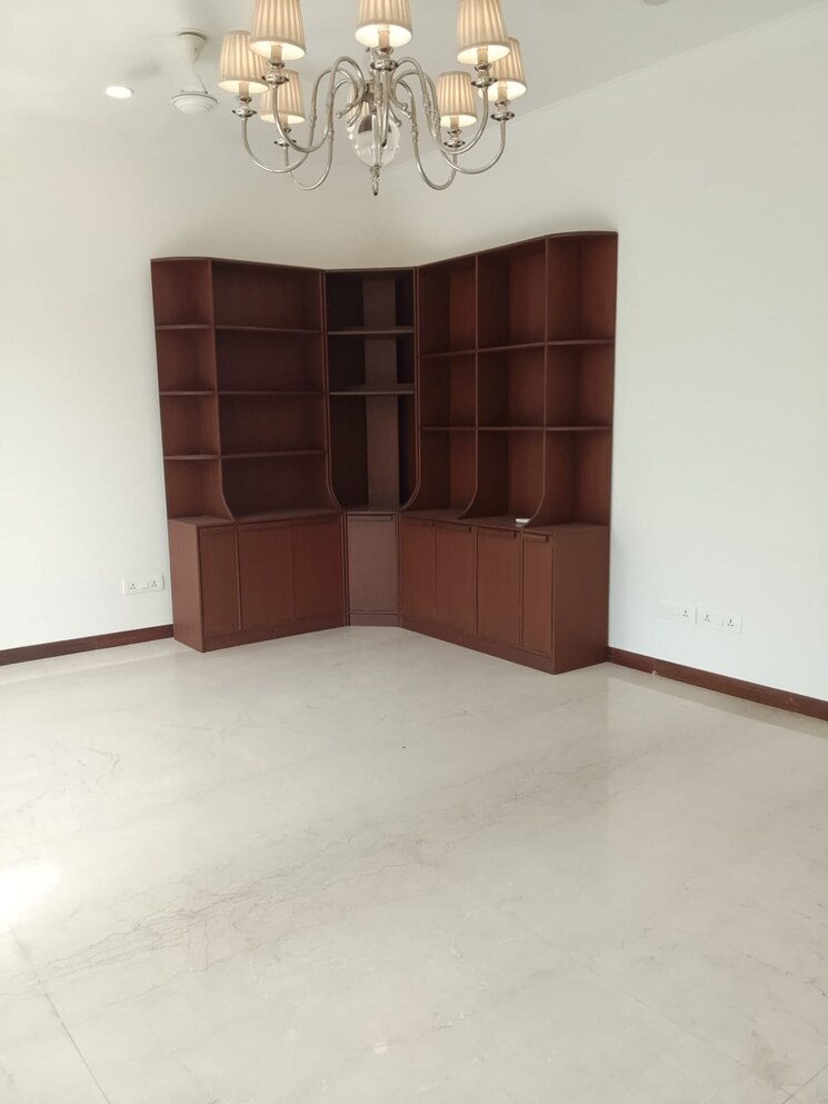 Room, anand niketan 4 Bedroom 300 Sq.Yd. Builder Floor In Anand Niketan Delhi 8811518