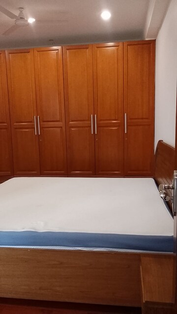 Furnished Amenities in 4 BHK Builder Floor at Anand Niketan – for Rent