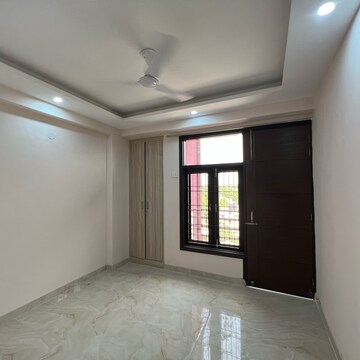 Room in 1 BHK Apartment at Saket – for Rent