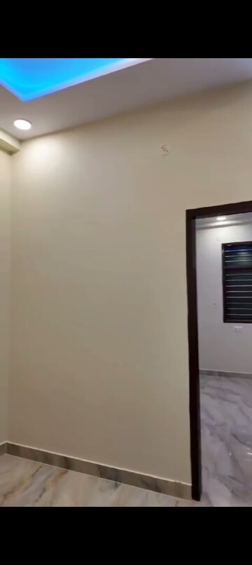Room in 2 BHK Independent House at Alamnagar – for Sale
