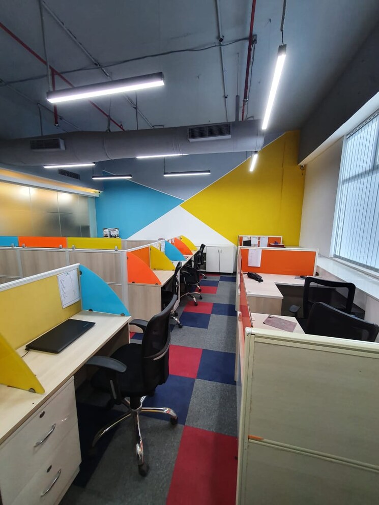 Team Area, beaver-the-corenthum Commercial Office Space 2550 Sq.Ft. In Sector 62 Noida 8811574