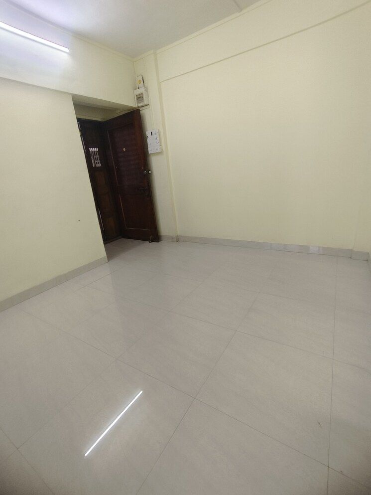 Room, kamgar-nagar-chs-kurla-east 1 RK 282 Sq.Ft. Apartment In Kurla East Mumbai 8811577
