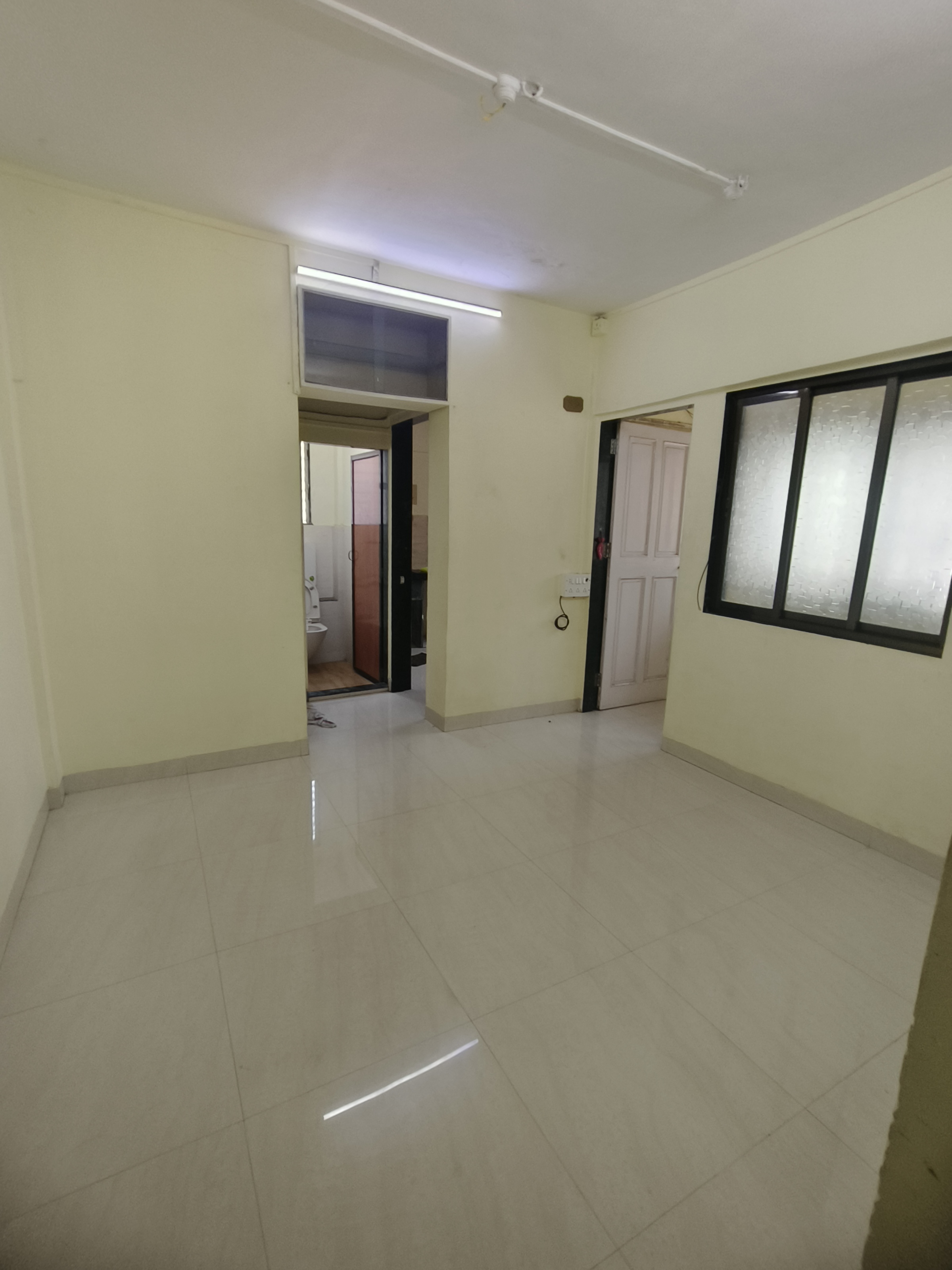 1 RkApartment For Rent in Kamgar Nagar CHS Kurla East