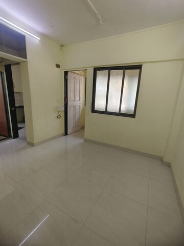 Room in 1 RK Apartment at Kamgar Nagar CHS Kurla East, Kurla East – for Rent